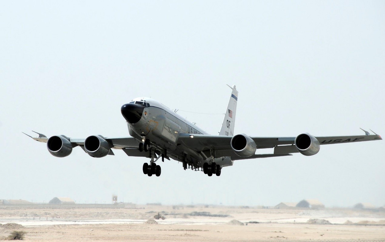 RC-135侦察机，外形很像一架客机。
